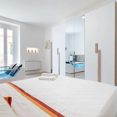 N12 - Luxury